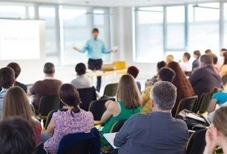 7 motivos para você participar de eventos de design • eventos design thumb