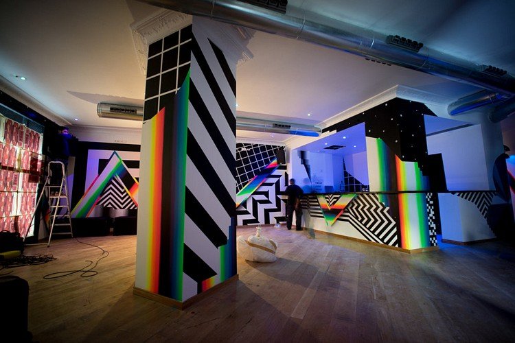 A arte urbana inspirada nos anos 80 de Felipe Pantone • arte urbana inspirada nos anos 80 de felipe pantone 7