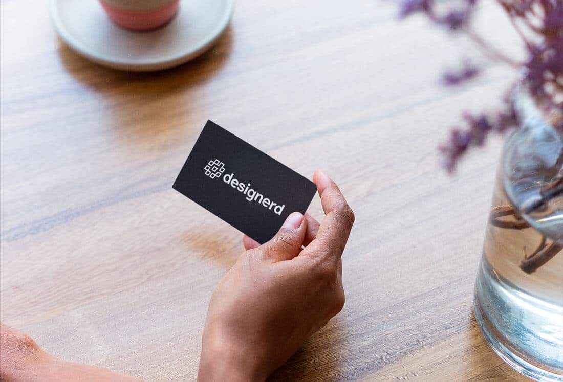 28 mockups de cartão de visita (gratuitos e premium) • mockup cartao visitas 8