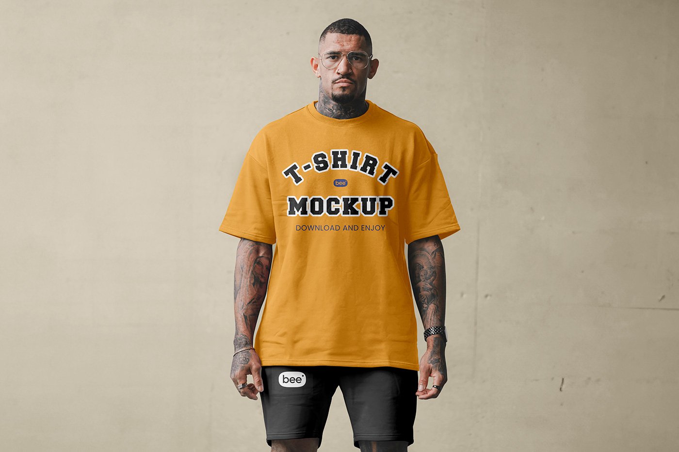 Mockup de Camiseta Oversized de Frente Livre