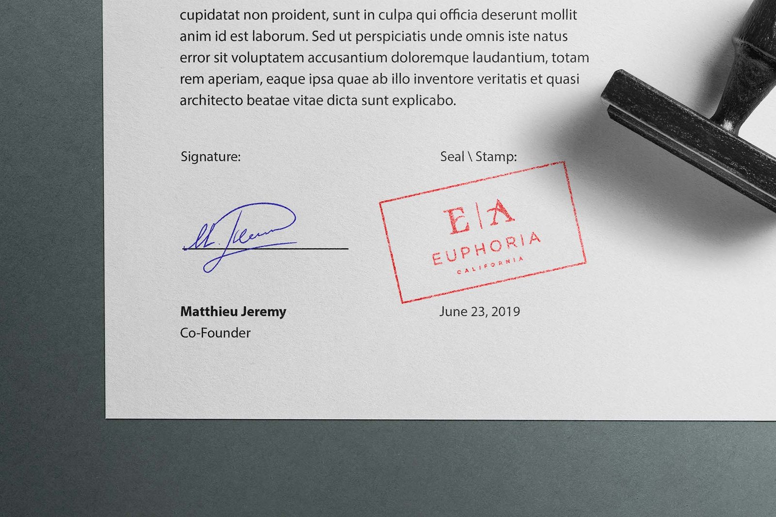 Mockup de Logotipo com Selo de Carimbo e Cera