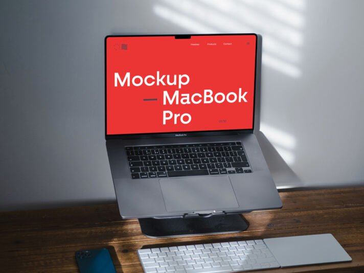 Mockup gratuito de MacBook Pro em suporte