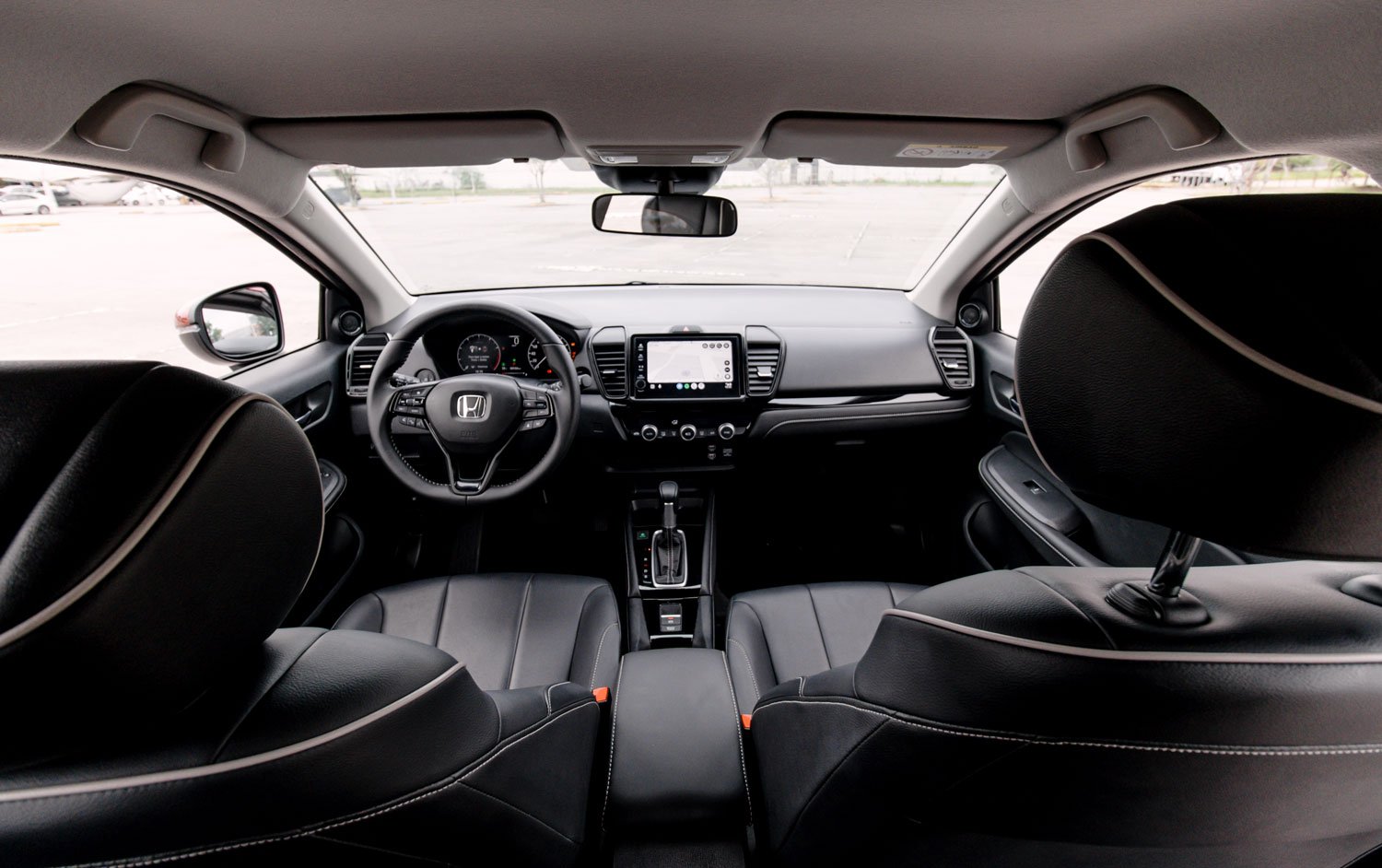 Honda New City Hatchback: análise do design e tecnologias do modelo 2025 • honda new city hatchback 4
